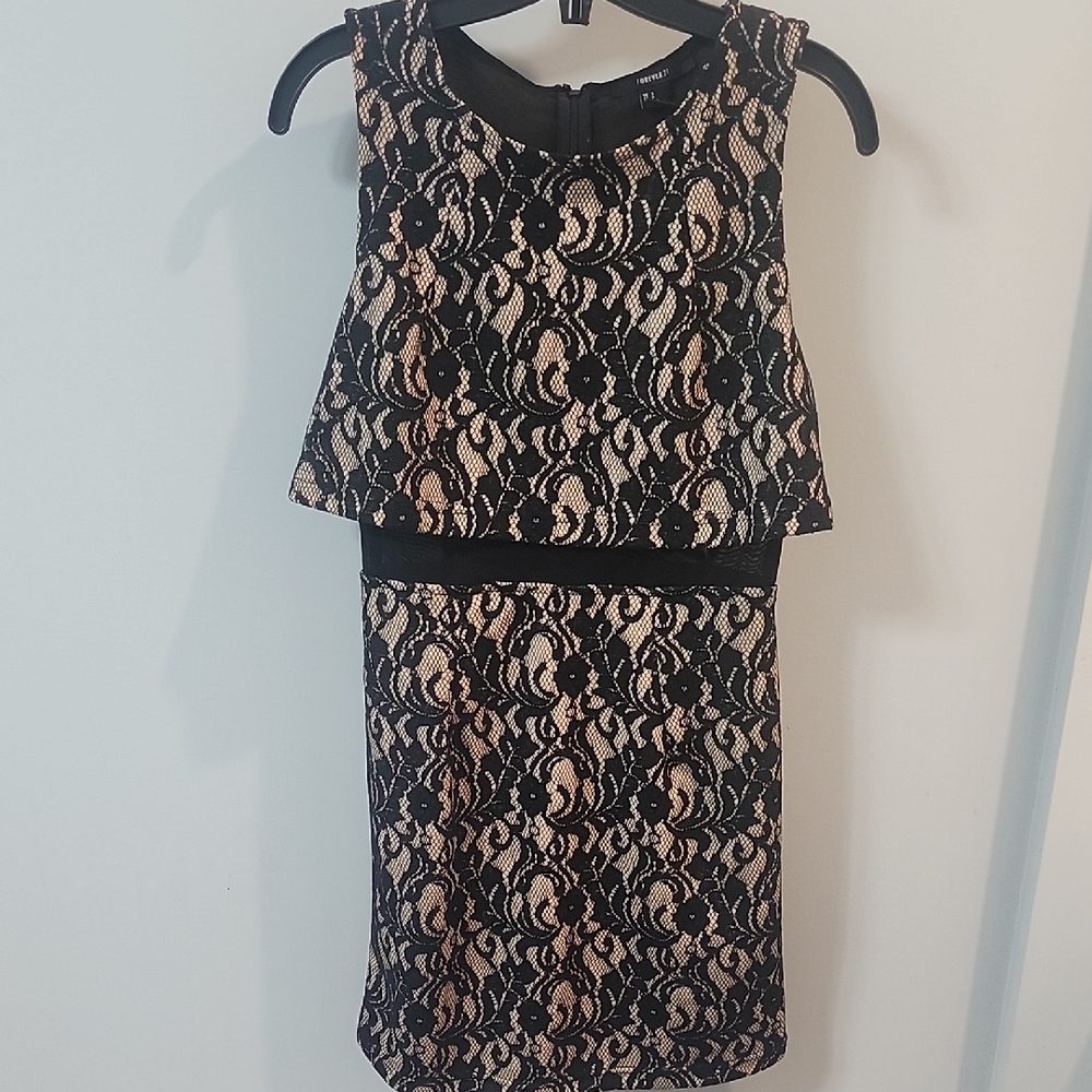 Forever 21 Black and Cream Lace Dress